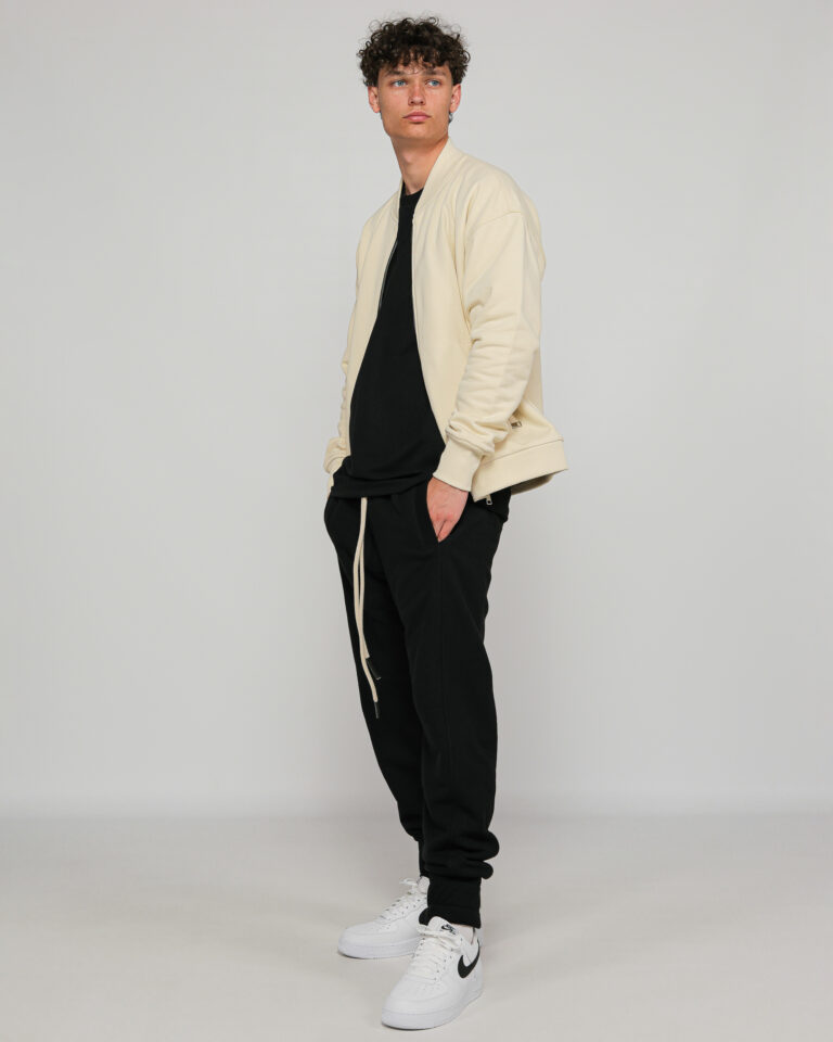 2--REVEAL SERIES 01