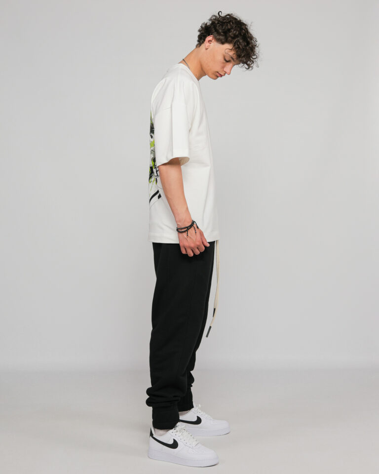 6--THE NEW LOUD